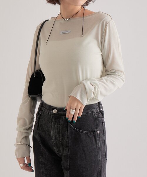 mystic(ミスティック)の「【レイヤードスタイルに◎】ラメチュールプルオーバー(Tシャツ/カットソー・レディース・ブラック/ベージュ/ブルー/アイボリー・FREE)」の8枚目の写真