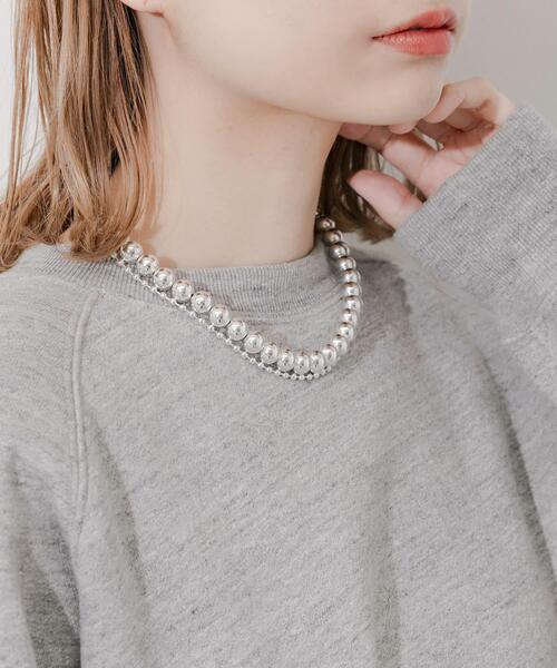 SMELLY(スメリー)の「メタルボール2セットネックレス(ネックレス・レディース・シルバー・-)」の4枚目の写真