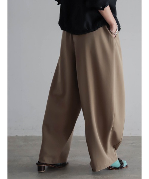 FIL DE FER（フィルデフェール）の「TRツイル　カーブドロストパンツ（その他パンツ・レディース・ベージュ/グレー・FREE）」の5枚目の写真