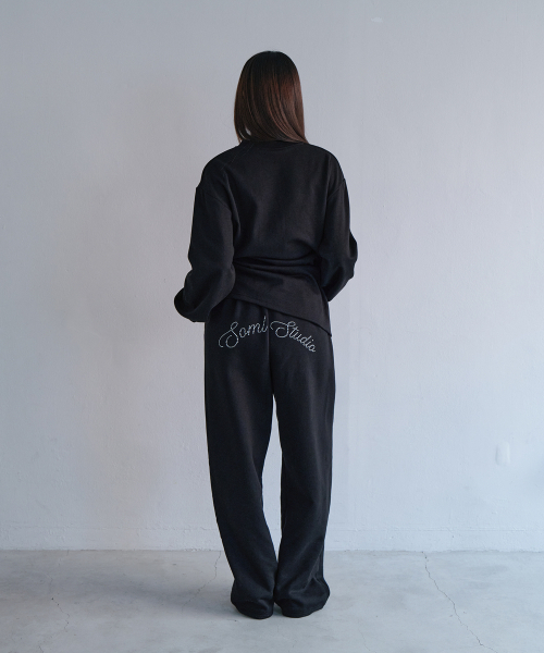 5OML(オーオーエムエル)の「レタリングホットフィックススウェットパンツブラック(スウェットパンツ・レディース・ブラック・FREE)」の3枚目の写真