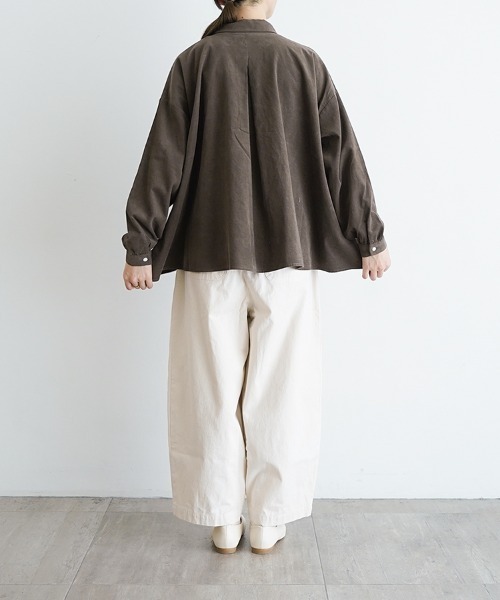 休日と詩（キュウジツトウタ）の「ホエールブラウス（シャツ/ブラウス