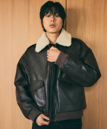 WEDNESDAY OASIS（ウェンズデーオアシス）の「[2タイプカラー付き] シアリングフライトボンバーパディングジャケット_BROWN(WC25-OT11)（ダウンジャケット/コート）」