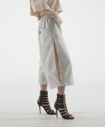 FANSHOW（ファンショー）の「SCISSORS TUCK SEE-THROUGH 3/4 PANTS - OATMEAL（その他パンツ）」