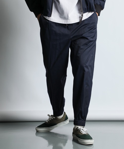 The DUFFER of ST.GEORGE（ザダファーオブセントジョージ）の「N/C EASY JOGGER PANTS：コットンナイロン イージージョガーパンツ（その他パンツ・メンズ・ブラック/ネイビー・SMALL/MEDIUM/LARGE/X-LARGE）」の7枚目の写真