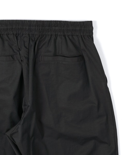 The DUFFER of ST.GEORGE（ザダファーオブセントジョージ）の「N/C EASY JOGGER PANTS：コットンナイロン イージージョガーパンツ（その他パンツ・メンズ・ブラック/ネイビー・SMALL/MEDIUM/LARGE/X-LARGE）」の16枚目の写真