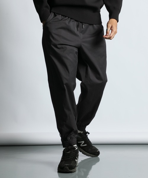 The DUFFER of ST.GEORGE（ザダファーオブセントジョージ）の「N/C EASY JOGGER PANTS：コットンナイロン イージージョガーパンツ（その他パンツ・メンズ・ブラック/ネイビー・SMALL/MEDIUM/LARGE/X-LARGE）」の3枚目の写真