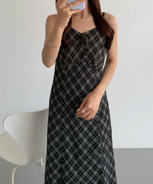 callautia(カラウティア)の「シアーチェックマーメイドキャミワンピース(ワンピース・レディース・ブラウン/ブラック・SMALL/MEDIUM/LARGE/X-LARGE)」の10枚目の写真