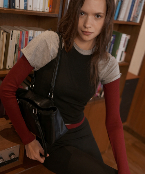 LENEE B(レニービー)の「ラモバッグミディアムブラック ラモバッグ 中黒(ショルダーバッグ・レディース・その他・FREE)」の12枚目の写真