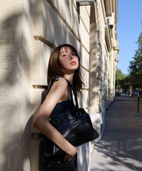 LENEE B(レニービー)の「ラモバッグミディアムブラック ラモバッグ 中黒(ショルダーバッグ・レディース・その他・FREE)」の7枚目の写真