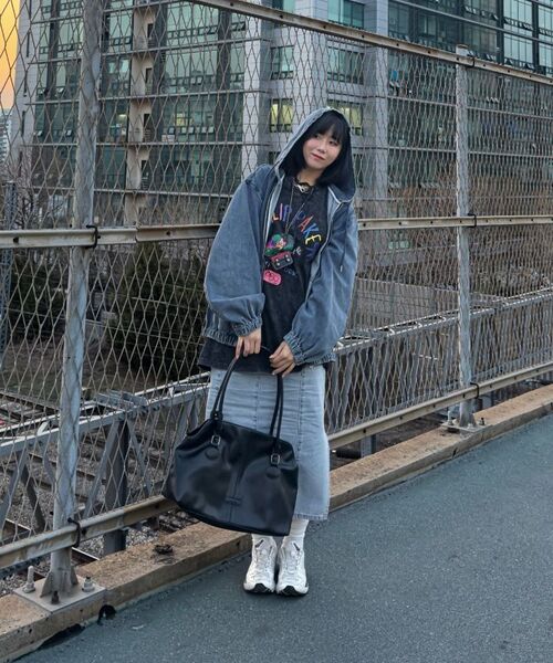 LENEE B(レニービー)の「ラモバッグミディアムブラック ラモバッグ 中黒(ショルダーバッグ・レディース・その他・FREE)」の15枚目の写真