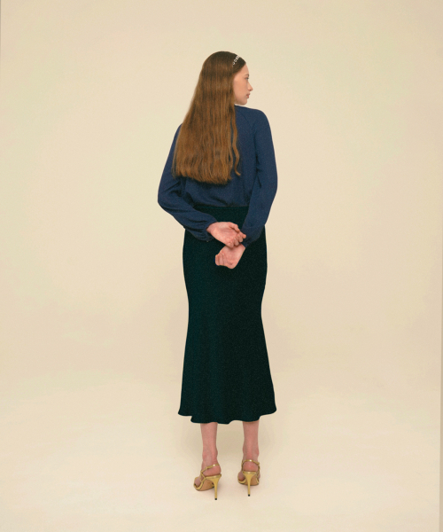 ICE GARDEN A.508(アイス ガーデン エイオーゴンパル)の「Mermaid Maxi Satin Skirt_Dark Sarpphire(スカート・レディース・その他・SMALL/MEDIUM)」の4枚目の写真