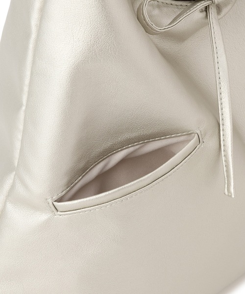 ROPE' PICNIC(ロペピクニック)の「洗えるバッグ シーンレスワンハンドルトートバッグ/A4対応・イージーケア(トートバッグ・レディース・ブラック/キナリ/シルバー系その他・FREE)」の9枚目の写真