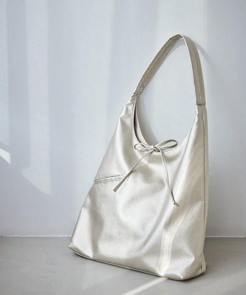 ROPE' PICNIC（ロペピクニック）の「洗えるバッグ シーンレスワンハンドルトートバッグ/A4対応・イージーケア（トートバッグ・レディース・ブラック/シルバー系その他/キナリ・FREE）」の20枚目の写真