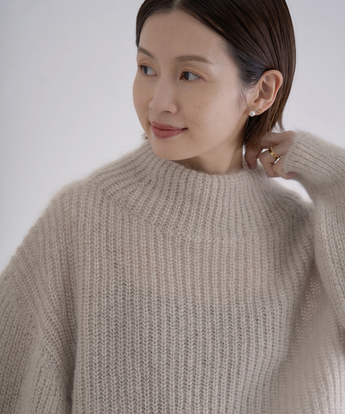 IENA（イエナ）の「キッドモヘヤミックス 片畦プルオーバー（ニット/セーター・レディース・チャコールグレー/ライトグレー/サックスブルー・FREE）」の17枚目の写真