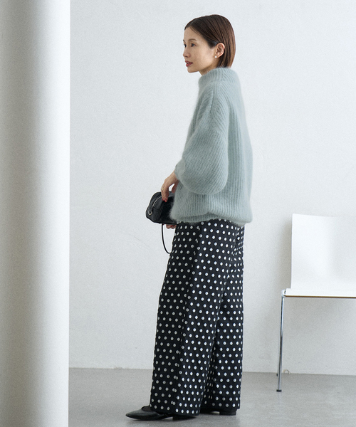 IENA（イエナ）の「キッドモヘヤミックス 片畦プルオーバー（ニット/セーター・レディース・チャコールグレー/ライトグレー/サックスブルー・FREE）」の12枚目の写真