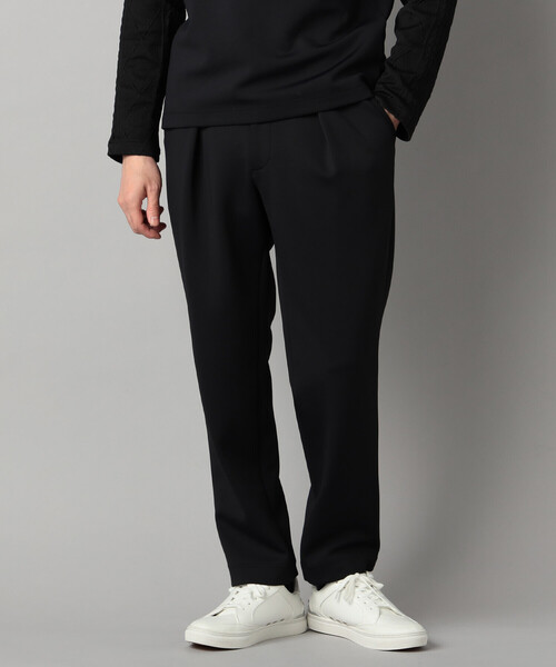 COMME CA MEN(コムサメン)の「【保温・透湿・吸水速乾】ダウンファブリック タックテーパードパンツ(その他パンツ・メンズ・ブラック/グレー・L/M)」の11枚目の写真