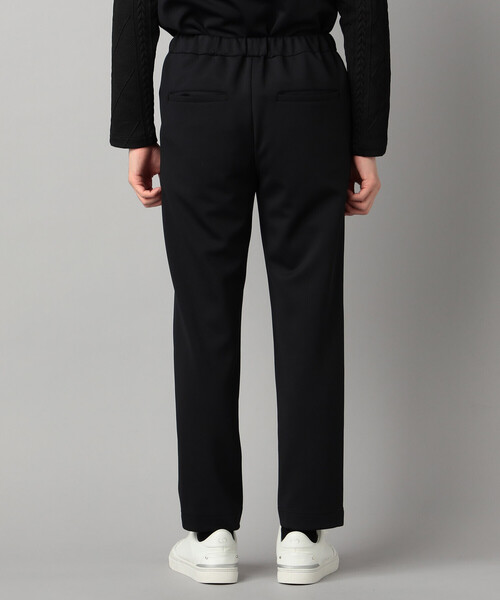 COMME CA MEN(コムサメン)の「【保温・透湿・吸水速乾】ダウンファブリック タックテーパードパンツ(その他パンツ・メンズ・ブラック/グレー・L/M)」の14枚目の写真
