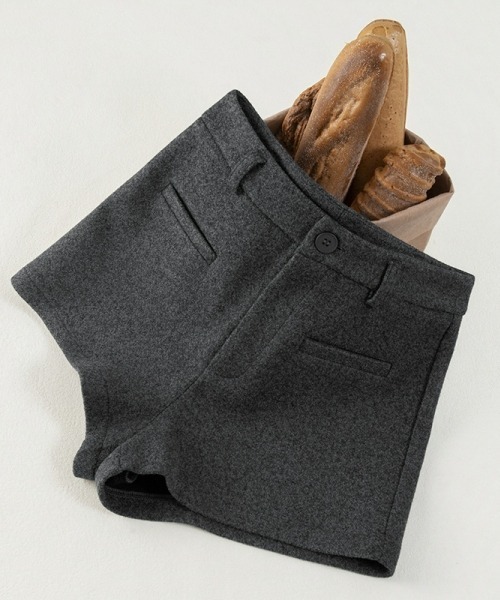 gossip！ロサンゼルス（ゴシップロサンゼルス）の「【Y2Kガーリー】レトロツイード風ハイウエストショートパンツ 【サイズあり】 厚手（韓国ファッションガーリー定番）（その他パンツ・レディース・ブラック/オフホワイト/グレー・S/M/L）」の21枚目の写真