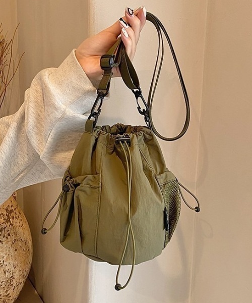 SHEPP(シープ)の「ドロストメッシュポケット 巾着 ショルダー(ショルダーバッグ・レディース・ブルー/ブラック/グリーン/ベージュ/パープル・F)」の19枚目の写真