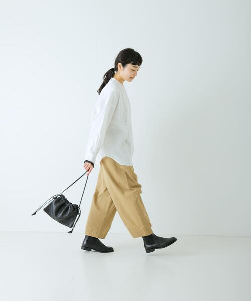 かぐれ(カグレ)の「コットンフリルワイドシャツ(シャツ/ブラウス・レディース・オフホワイト/ネイビー・FREE)」の8枚目の写真