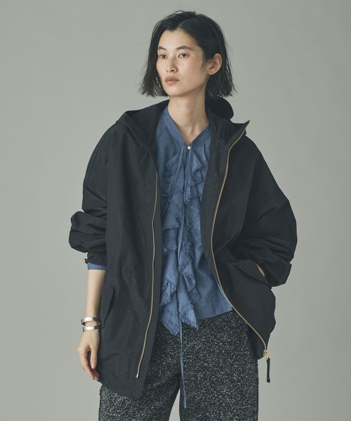 Curensology（カレンソロジー）の「Curensology(カレンソロジー)/ナイロンラミーフードブルゾン（ブルゾン・レディース・ブラック/ベージュ・FREE）」の2枚目の写真