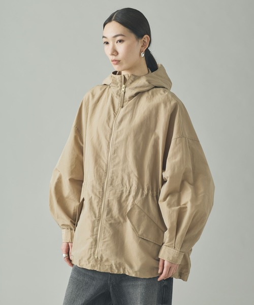 Curensology（カレンソロジー）の「Curensology(カレンソロジー)/ナイロンラミーフードブルゾン（ブルゾン・レディース・ブラック/ベージュ・FREE）」の11枚目の写真