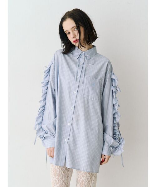 jouetie（ジュエティ）の「ショルダーフリルリボンタイBIGシャツ　春服（シャツ/ブラウス・レディース・ブルー/オフホワイト/ピンク・MEDIUM）」の10枚目の写真