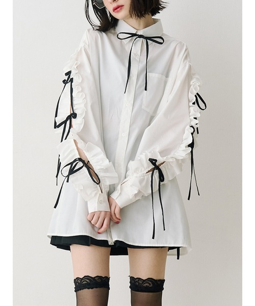 jouetie（ジュエティ）の「ショルダーフリルリボンタイBIGシャツ　夏服（シャツ/ブラウス・レディース・ブルー/オフホワイト/ピンク・MEDIUM）」の11枚目の写真