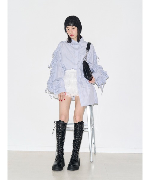 jouetie(ジュエティ)の「ショルダーフリルリボンタイBIGシャツ 夏服(シャツ/ブラウス・レディース・ブルー/オフホワイト/ピンク・MEDIUM)」の12枚目の写真