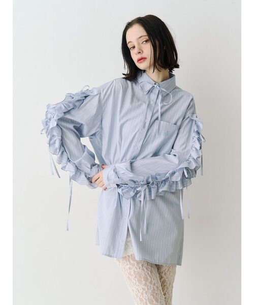 jouetie(ジュエティ)の「ショルダーフリルリボンタイBIGシャツ 夏服(シャツ/ブラウス・レディース・ブルー/オフホワイト/ピンク・MEDIUM)」の16枚目の写真