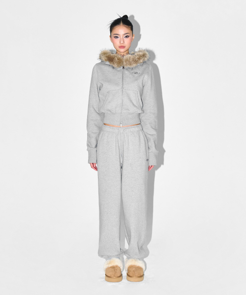 BORN TO WIN（ボーントゥウィン）の「W CHROME B FUR TRIMMING HOODIE ZIP-UP [MELANGE GREY]（ジャージ・レディース・その他・1/2）」の3枚目の写真