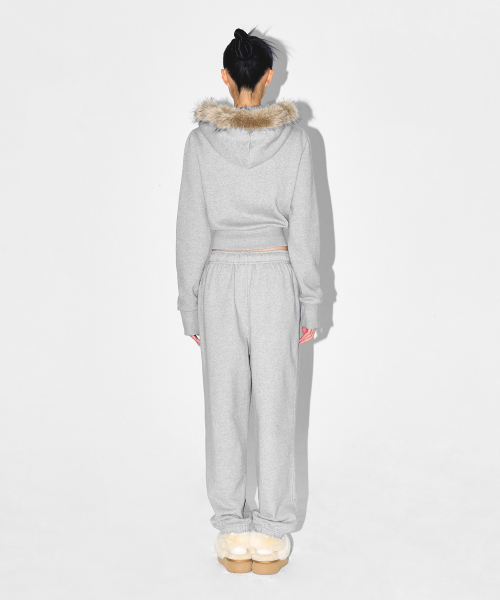 BORN TO WIN（ボーントゥウィン）の「W CHROME B FUR TRIMMING HOODIE ZIP-UP [MELANGE GREY]（ジャージ・レディース・その他・1/2）」の5枚目の写真
