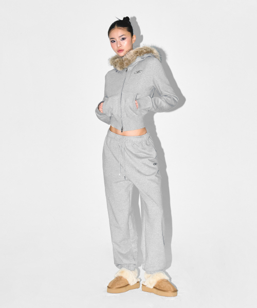 BORN TO WIN（ボーントゥウィン）の「W CHROME B FUR TRIMMING HOODIE ZIP-UP [MELANGE GREY]（ジャージ・レディース・その他・1/2）」の6枚目の写真