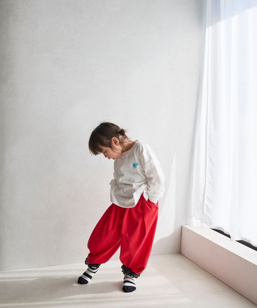 LOWRYS FARM（ローリーズファーム）の「カットバルーンパンツ　631066（スウェットパンツ・キッズ・ブラック/レッド/グレー・150cm/140cm/130cm/120cm/110cm）」の11枚目の写真