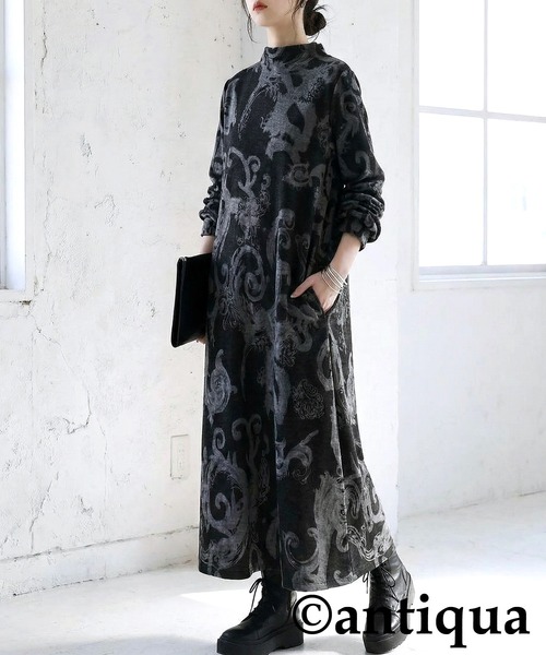 antiqua(アンティカ)の「ボタニカル柄 ロングワンピース(ワンピース・レディース・ブラック・ONESIZE)」の2枚目の写真