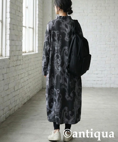 antiqua(アンティカ)の「ボタニカル柄 ロングワンピース(ワンピース・レディース・ブラック・ONESIZE)」の5枚目の写真