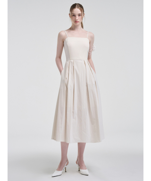 ETMON(エトモン)の「Slip Texture Blend Pleats Dress, Cream Ivory(ワンピース・レディース・その他・M/S)」の5枚目の写真