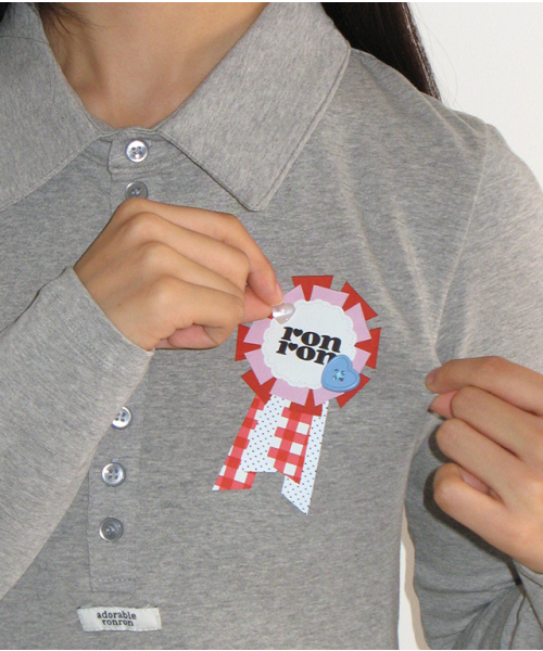 RONRON(ロンロン)の「ROSETTE BUTTON HENRYNECK LONG SLEEVE GREY(Tシャツ/カットソー・レディース・その他・FREE)」の3枚目の写真
