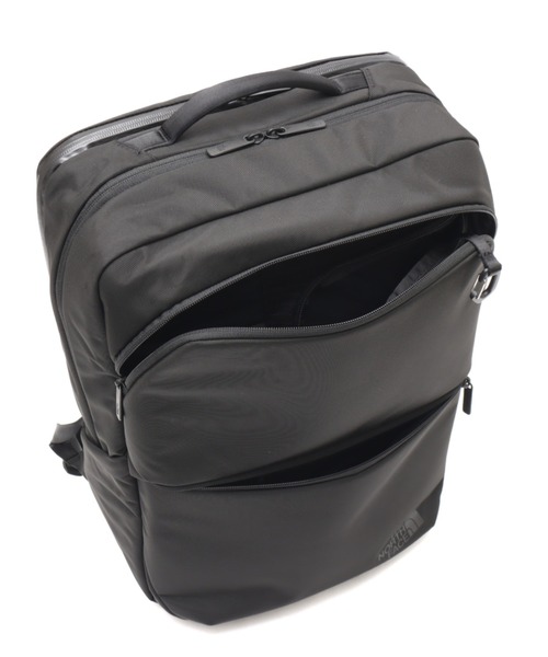 THE NORTH FACE(ザノースフェイス)の「THE NORTH FACE Shuttle Daypack / ザ ノース フェイス シャトル デイパック(バックパック/リュック・メンズ・ブラック・FREE)」の8枚目の写真