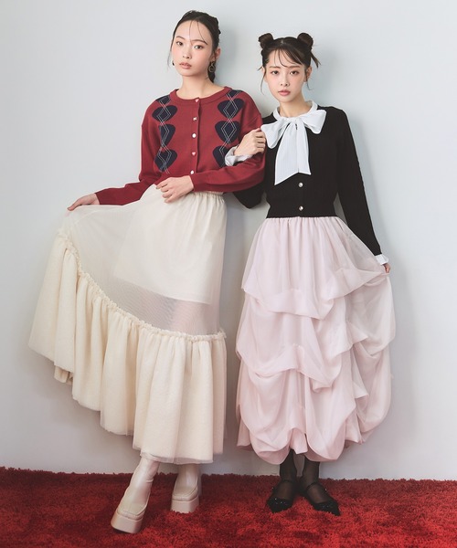 REDYAZEL(レディアゼル)の「エンブレムボタンケーブルリボンタイニットトップス(ニット/セーター・レディース・ネイビー/ブラック/オフホワイト/ミント・FREE)」の16枚目の写真