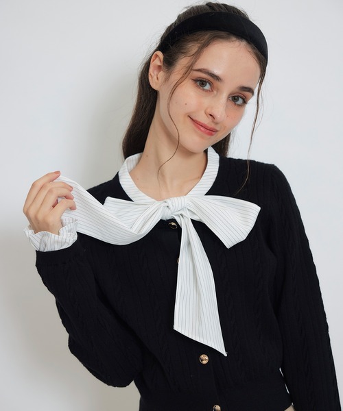 REDYAZEL(レディアゼル)の「エンブレムボタンケーブルリボンタイニットトップス(ニット/セーター・レディース・ネイビー/ブラック/オフホワイト/ミント・FREE)」の22枚目の写真