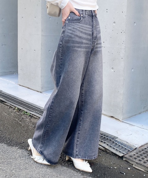 INGNI(イング)の「グリッターラメデニムワイドパンツ(デニムパンツ・レディース・ブルー系その他3/グレー/ブルー系その他・S/M)」の6枚目の写真