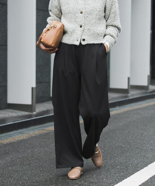 URBAN RESEARCH DOORS(アーバンリサーチドアーズ)の「『仁村紗和さん着用』『UR TECH』完声フロントタックイージーパンツ(その他パンツ・レディース・グレー系その他/ブラック/ネイビー・MEDIUM/SMALL/LARGE)」の6枚目の写真