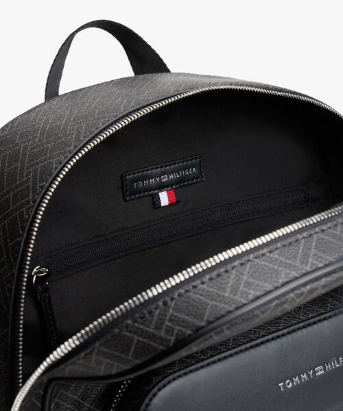 TOMMY HILFIGER(トミーヒルフィガー)の「フラッグモノグラムバックパック(バックパック/リュック・メンズ・ブラック/ブルー・FREE)」の5枚目の写真