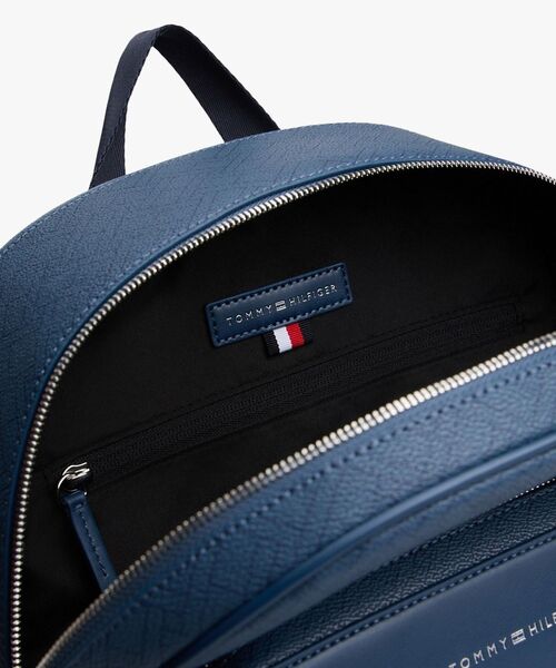 TOMMY HILFIGER(トミーヒルフィガー)の「フラッグモノグラムバックパック(バックパック/リュック・メンズ・ブラック/ブルー・FREE)」の9枚目の写真