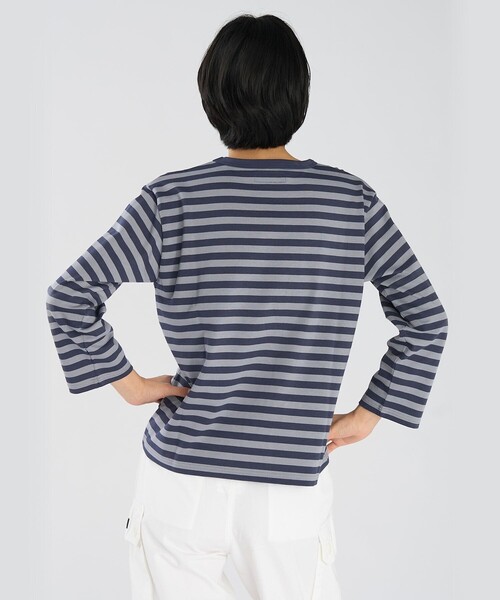 agnes b.(アニエスベー)の「細ボーダー コットン 七分袖 Tシャツ "Lil Cool"(Tシャツ/カットソー・レディース・ストライプ・2/3/1)」の4枚目の写真