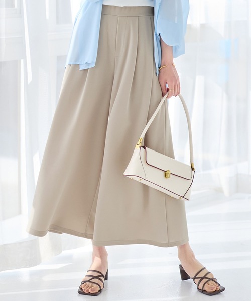 alotta（アロッタ）の「上品ドレープパンツ　レギュラー丈（その他パンツ・レディース・ブラック/グレイッシュベージュ/ネイビー/グレイッシュブルー・M/LL/L）」の11枚目の写真