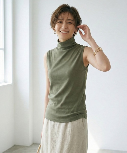 Belta attrice(ベルタアトリーチェ)の「【LLサイズ/接触冷感】ボトルネック ハイツイストコットン インナー ノースリーブ カットソー/袖なし(タンクトップ・レディース・カーキ/ブラック/ダークオレンジ/ロイヤルブルー/ライトグレー・LL/2L)」の4枚目の写真