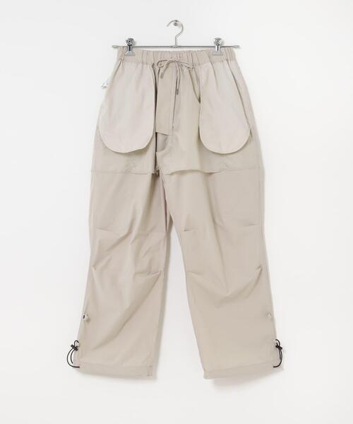 ITEMS URBANRESEARCH（アイテムズ アーバンリサーチ）の「高機能 ウエストイージーポリカーゴパンツ（その他パンツ・メンズ・チャコールグレー/アイボリー/ブラック/カーキ・LARGE/MEDIUM/SMALL）」の9枚目の写真