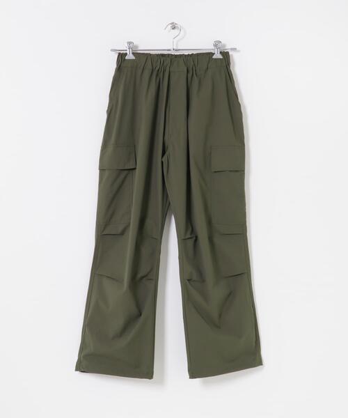 ITEMS URBANRESEARCH(アイテムズ アーバンリサーチ)の「『接触冷感/イージーケア』高機能 ウエストイージーポリカーゴパンツ(その他パンツ・メンズ・チャコールグレー/アイボリー/ブラック/カーキ・LARGE/MEDIUM/SMALL)」の22枚目の写真